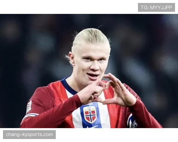 哈兰德国家队与俱乐部表现差异的根源：体系适配如何影响其发挥